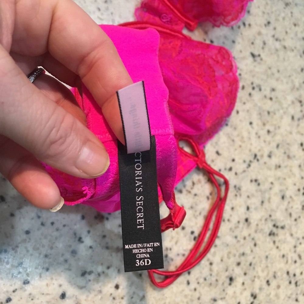 Victoria’s Secret 36D hot pink lace bra - Picture 3 of 5